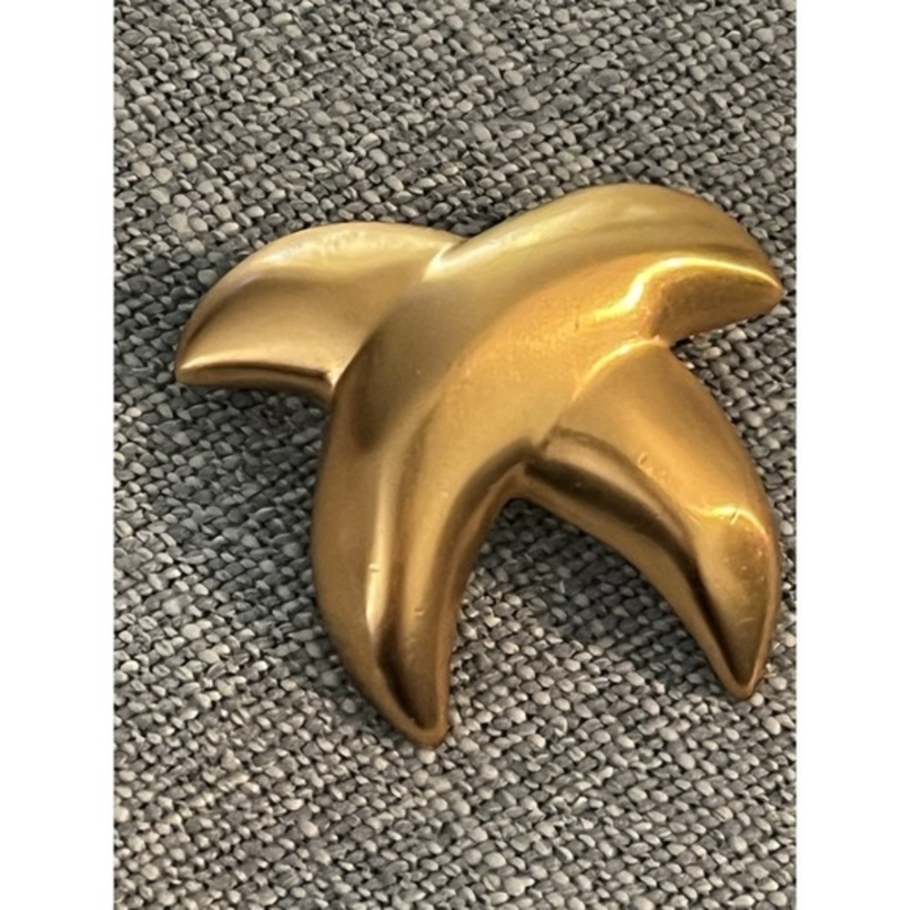 Vintage Anne Klein Abstract Matte Gold‎ Tone Brooch Pin 1" X 2"